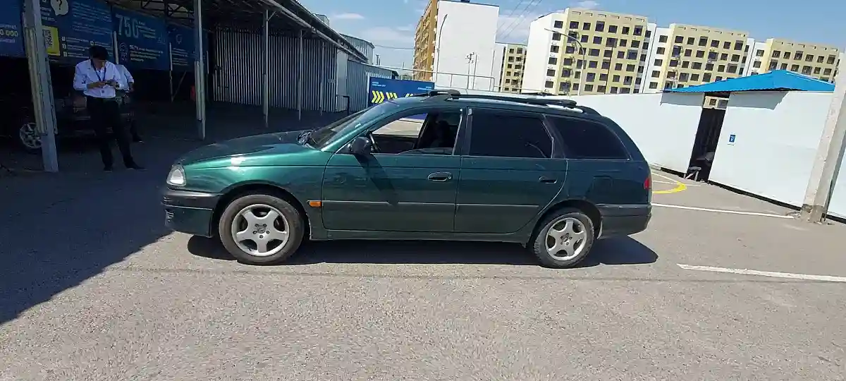 Toyota Avensis 2000 года за 3 000 000 тг. в Алматы