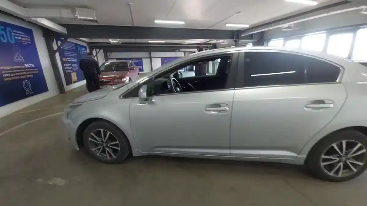 Toyota Avensis 2013 года за 8 000 000 тг. в Астана