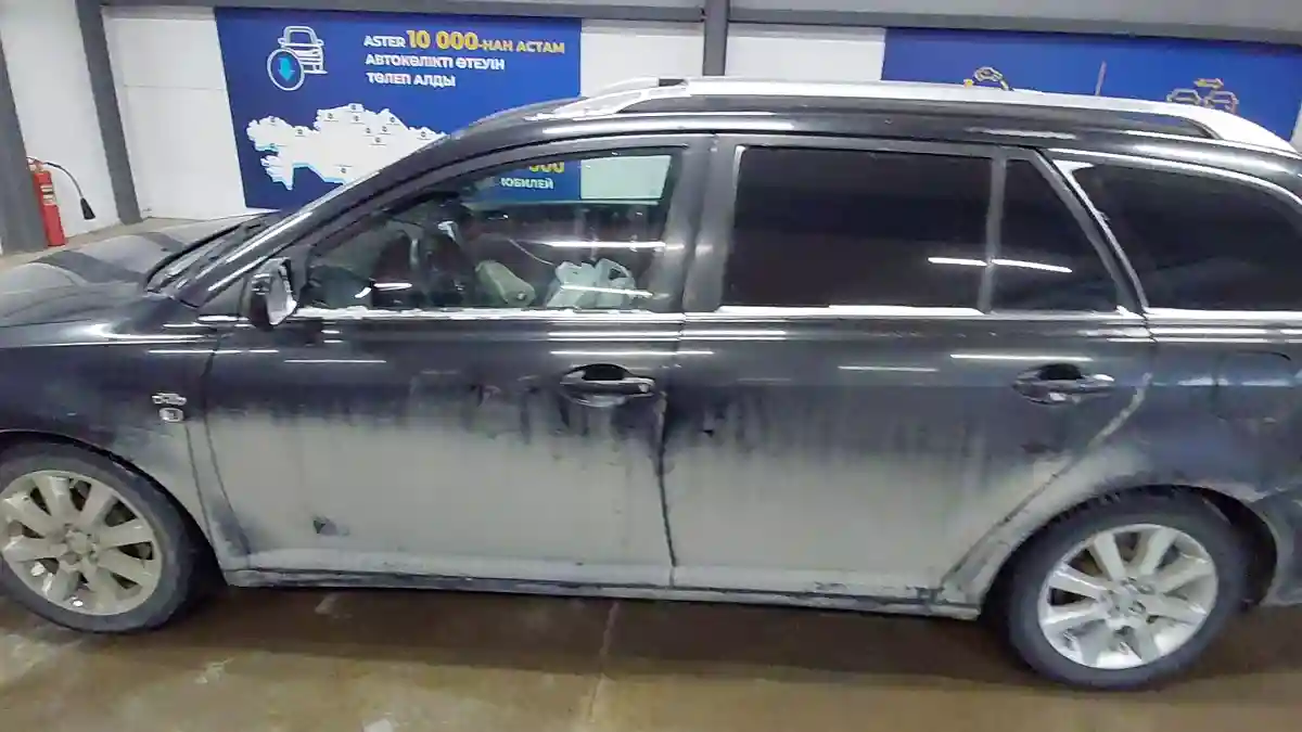 Toyota Avensis 2003 года за 4 000 000 тг. в Астана