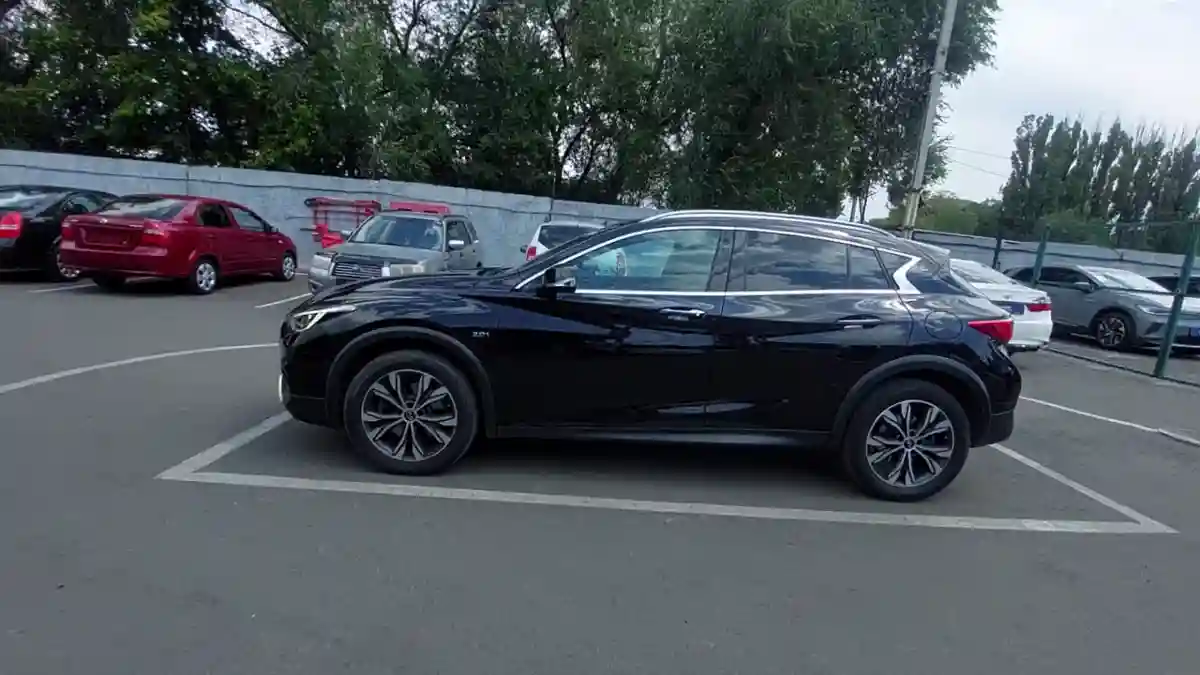 Infiniti QX30 2017 года за 13 500 000 тг. в Алматы