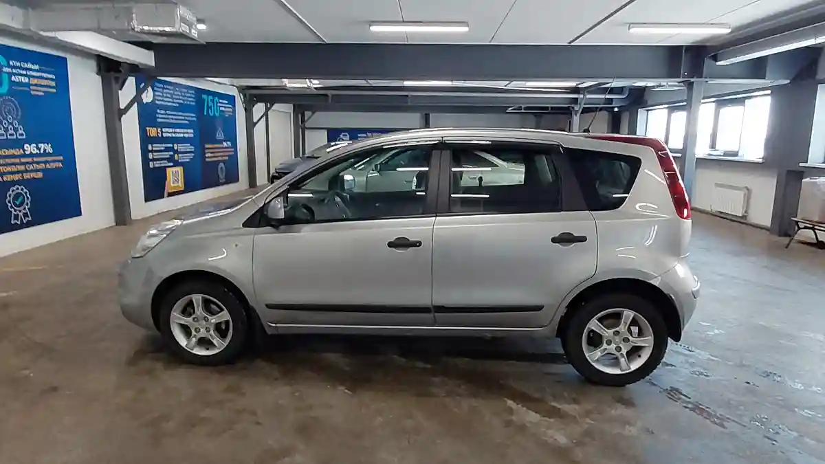 Nissan Note 2011 года за 4 000 000 тг. в Астана