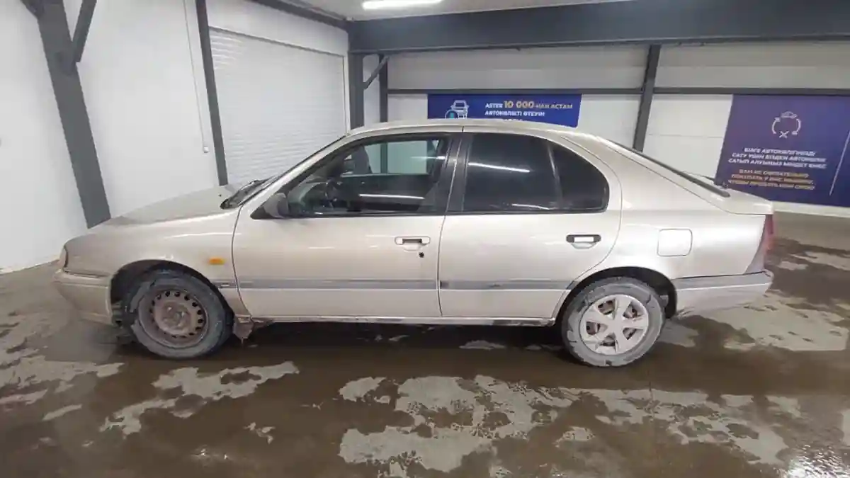 Nissan Primera 1991 года за 800 000 тг. в Астана