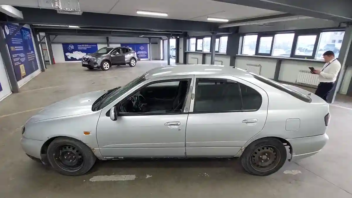 Nissan Primera 2001 года за 1 200 000 тг. в Астана