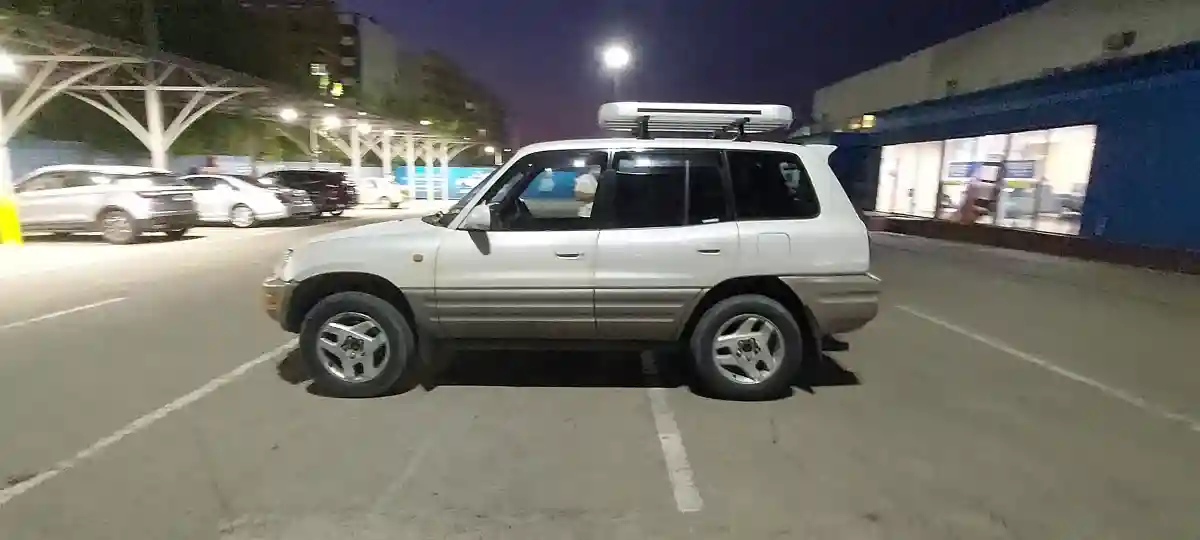Toyota RAV4 1998 года за 3 000 000 тг. в Алматы