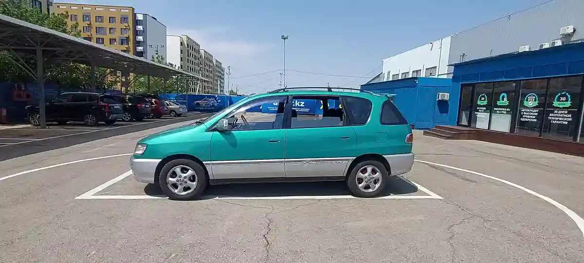 Toyota Ipsum 1996 года за 3 800 000 тг. в Алматы