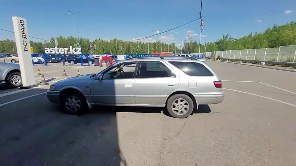 Toyota Camry 1997 года за 3 300 000 тг. в Усть-Каменогорск