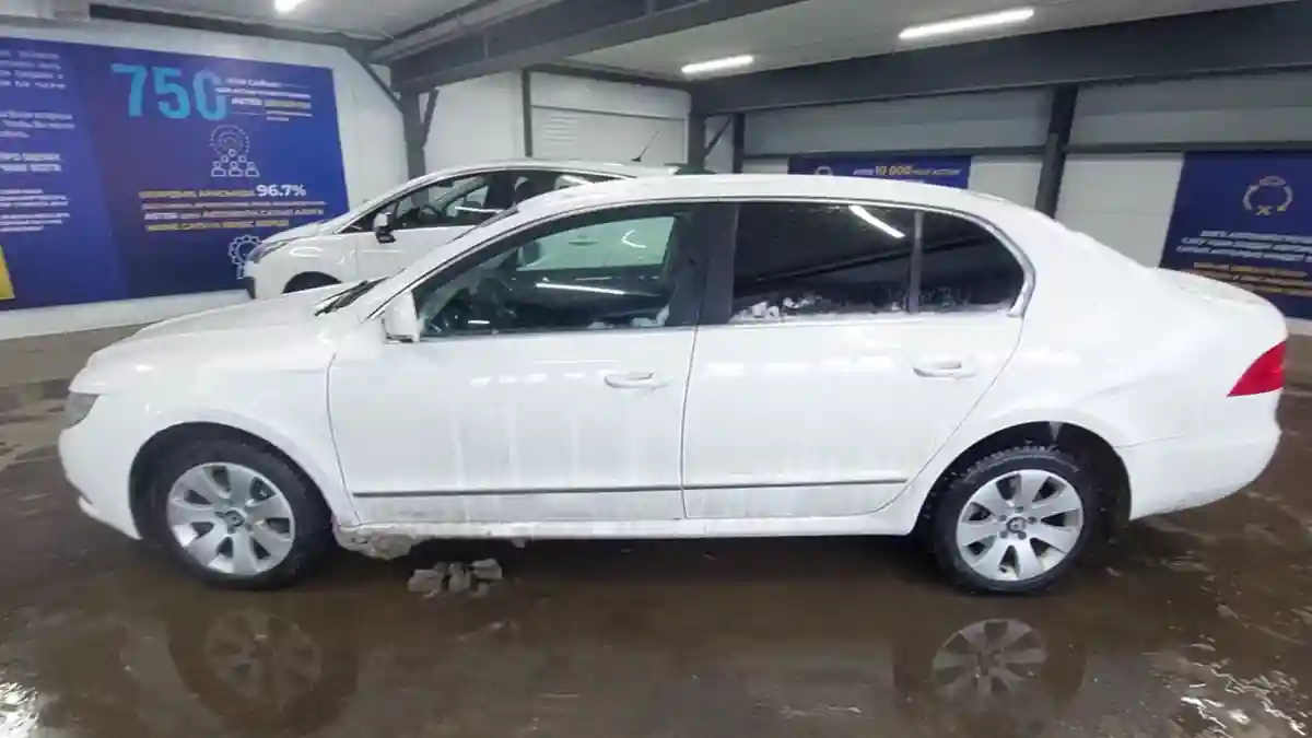 Skoda Superb 2012 года за 5 500 000 тг. в Астана