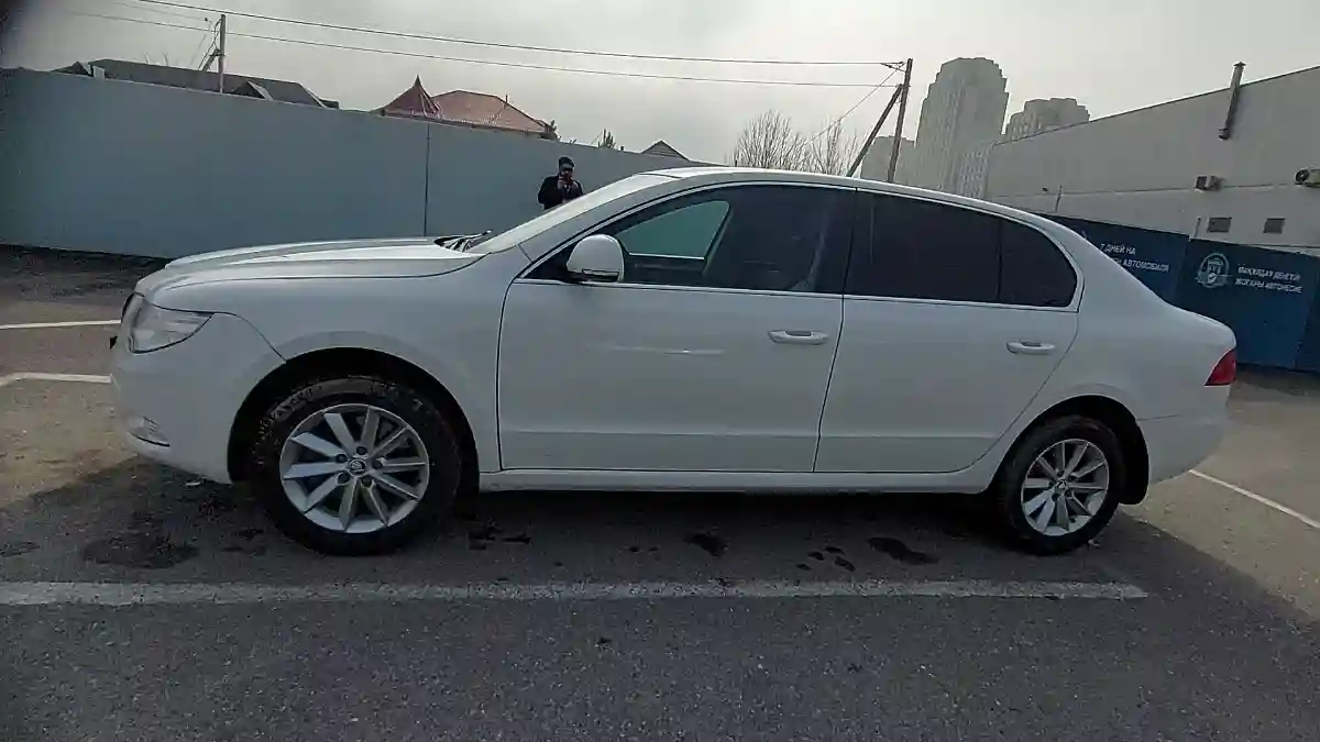 Skoda Superb 2013 года за 4 300 000 тг. в Шымкент