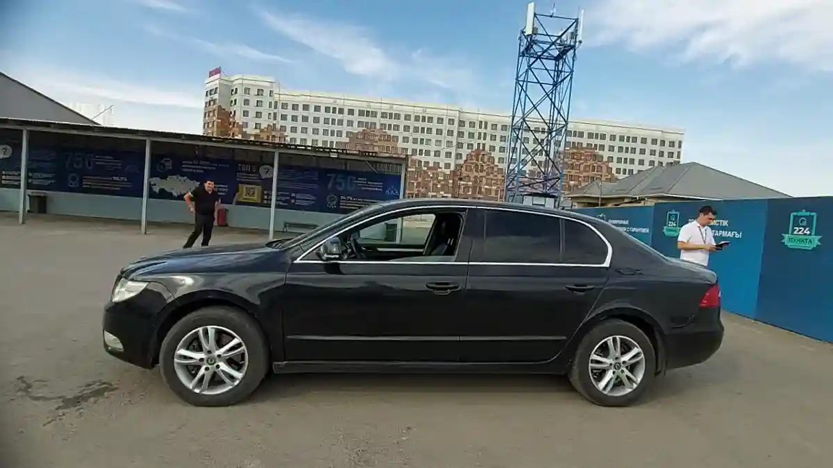 Skoda Superb 2011 года за 5 000 000 тг. в Шымкент