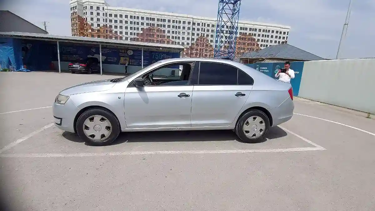 Skoda Rapid 2013 года за 4 000 000 тг. в Шымкент