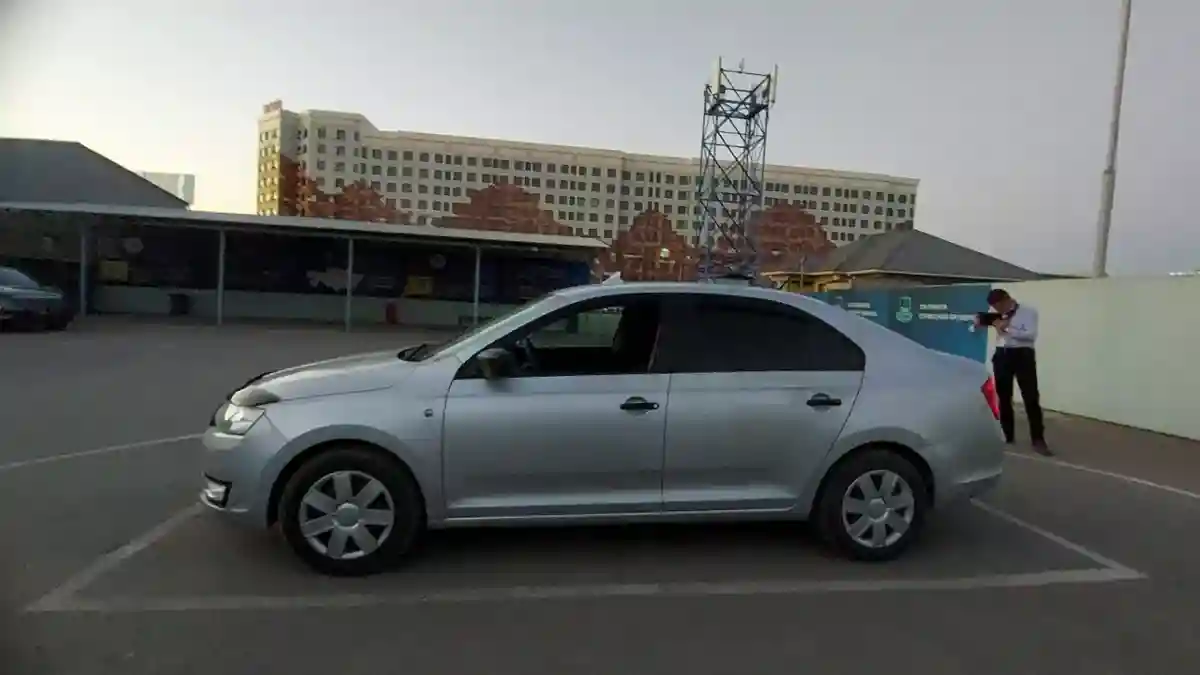 Skoda Rapid 2013 года за 4 000 000 тг. в Шымкент