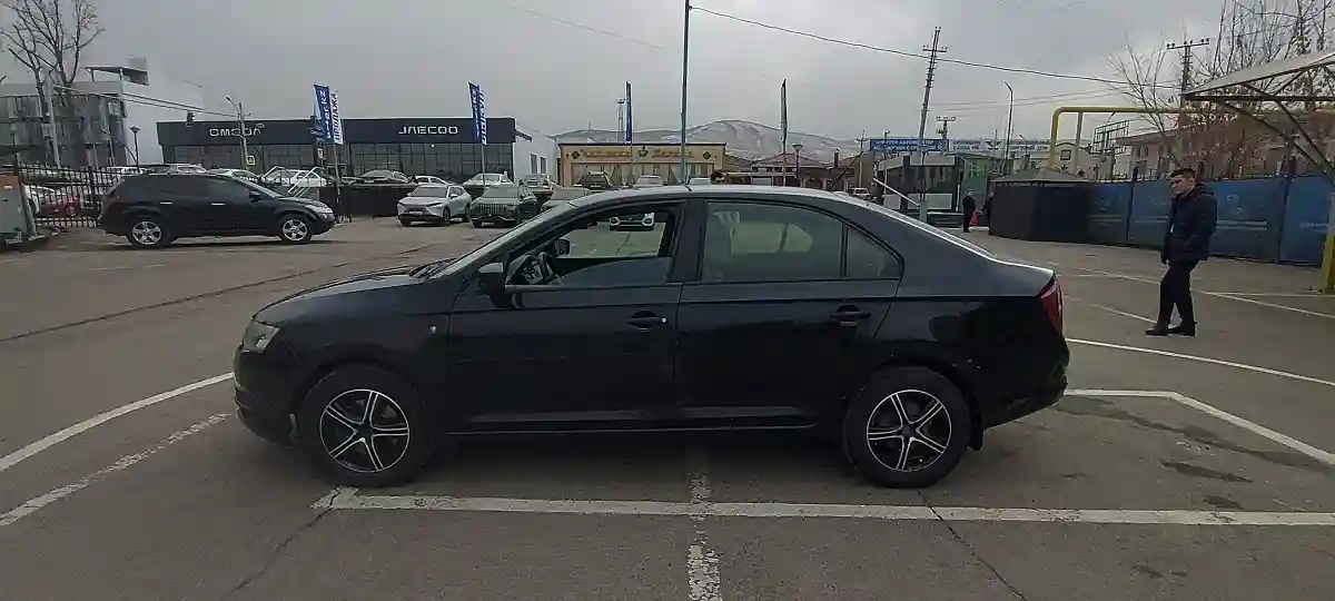 Skoda Rapid 2014 года за 3 500 000 тг. в Алматы