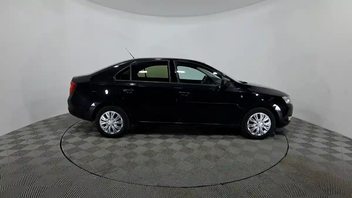 Skoda Rapid 2014 года за 4 270 000 тг. в Астана