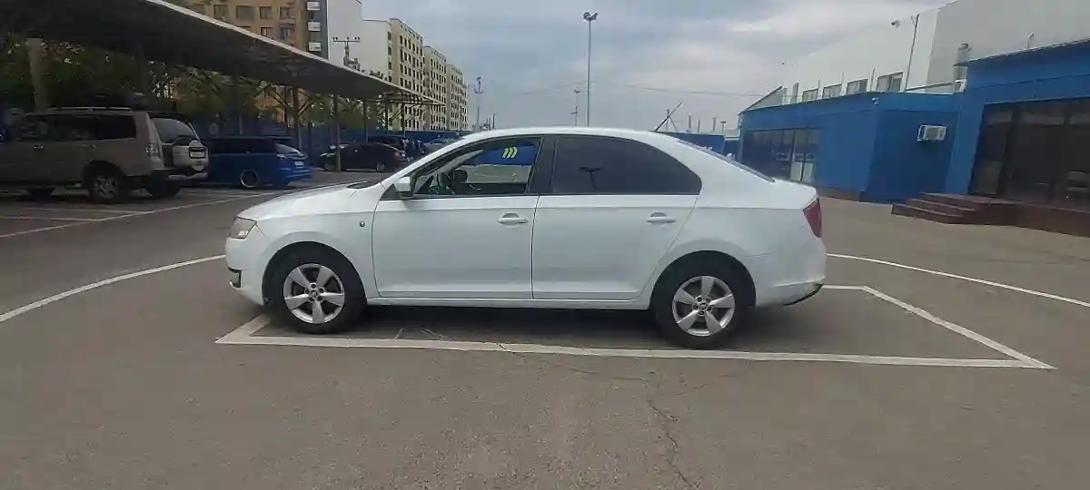 Skoda Rapid 2015 года за 3 000 000 тг. в Алматы