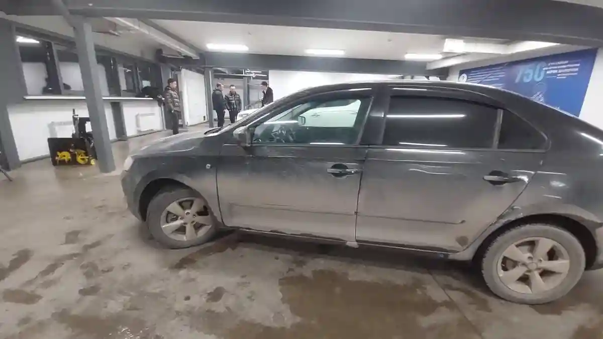 Skoda Rapid 2013 года за 3 500 000 тг. в Астана