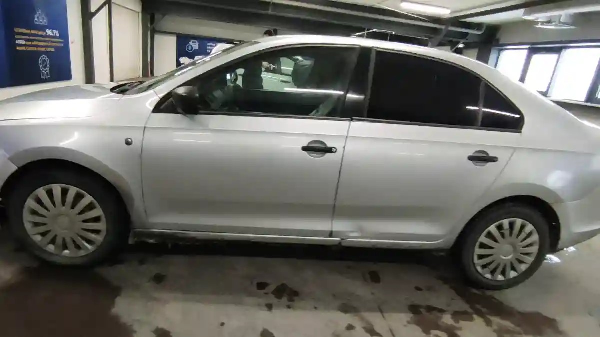 Skoda Rapid 2014 года за 4 000 000 тг. в Астана