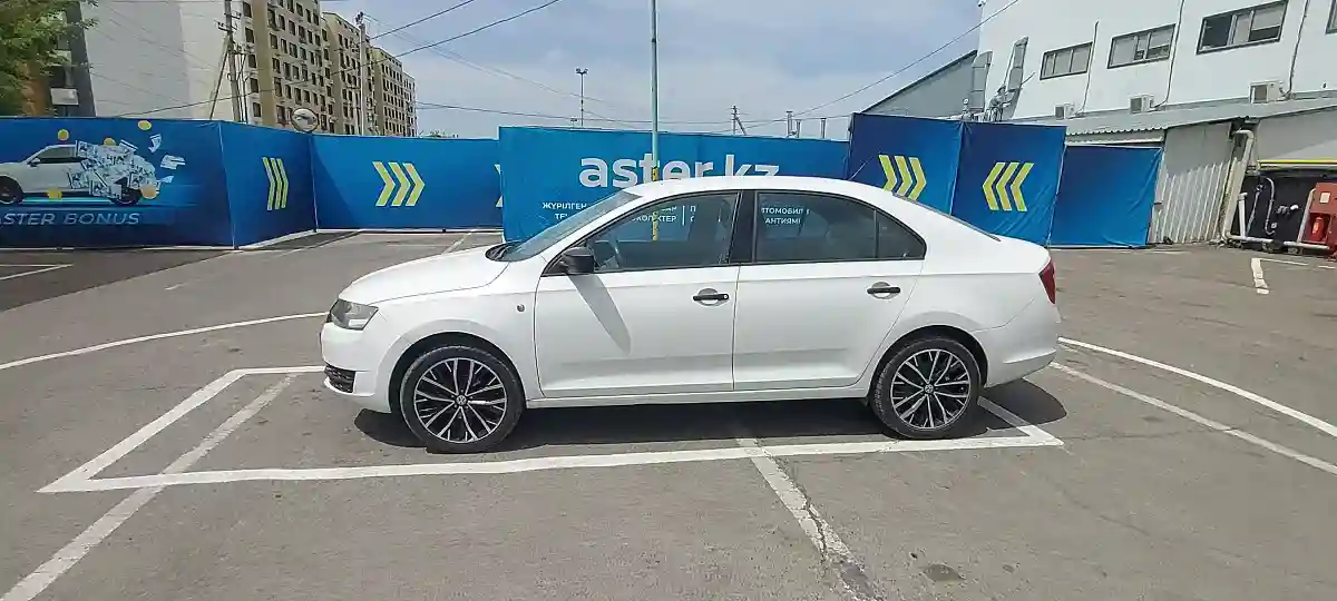Skoda Rapid 2014 года за 3 300 000 тг. в Алматы