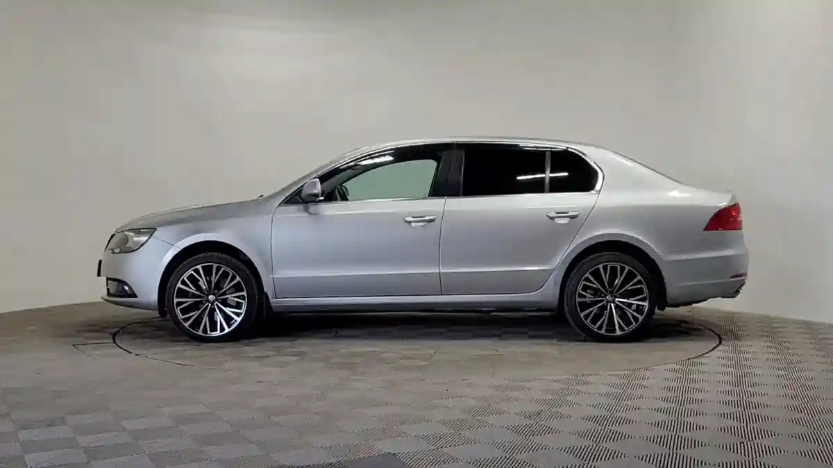 Skoda Superb 2014 года за 7 500 000 тг. в Алматы
