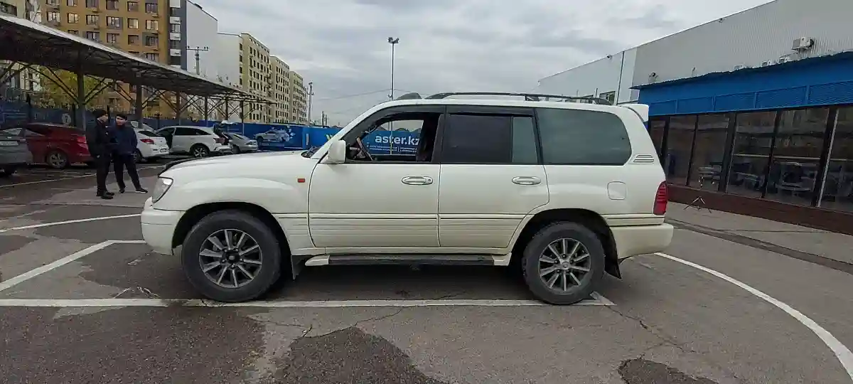 Lexus LX 2000 года за 7 500 000 тг. в Алматы