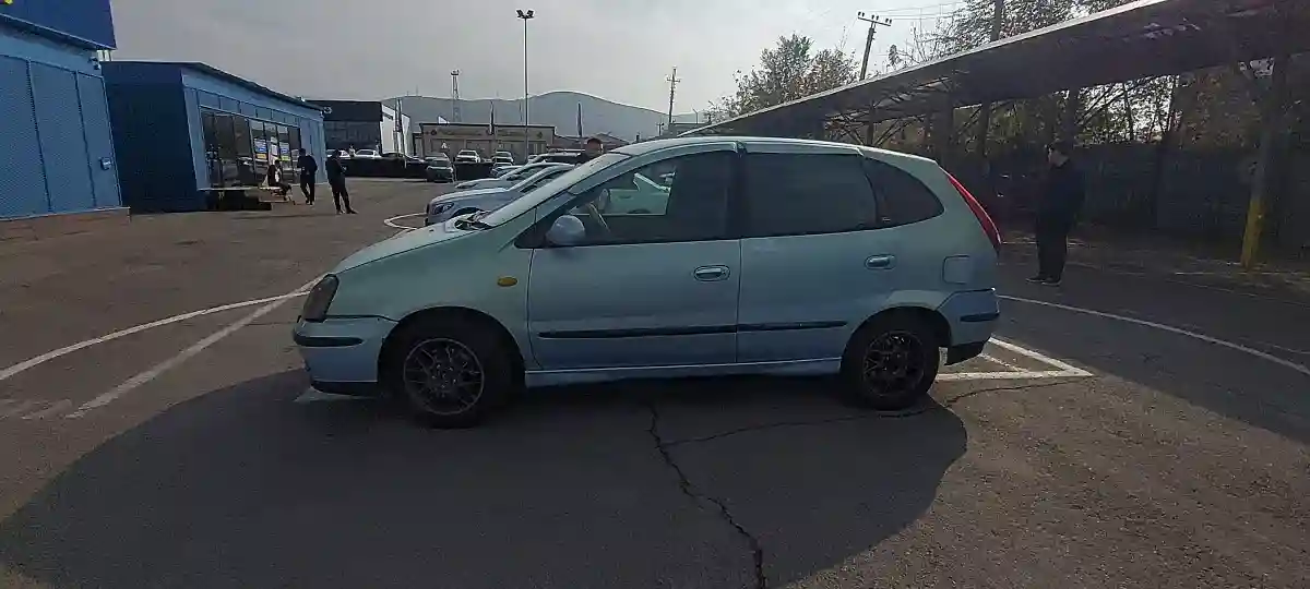 Nissan Tino 1998 года за 1 800 000 тг. в Алматы
