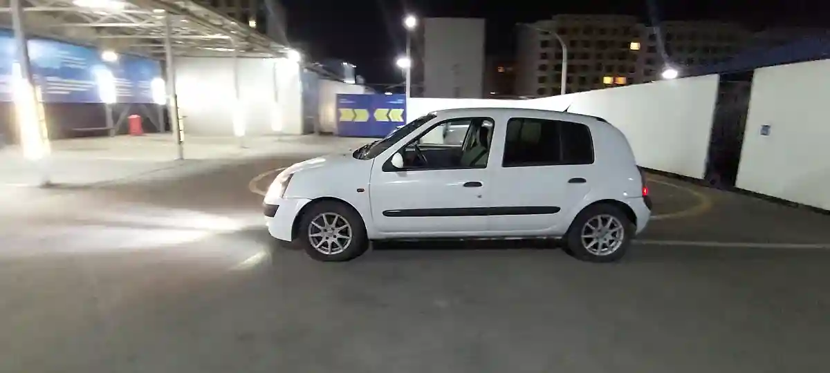 Renault Clio 2002 года за 2 220 000 тг. в Алматы