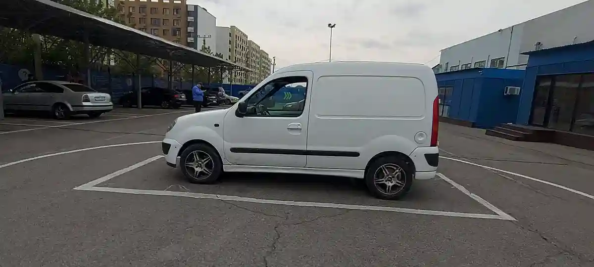 Renault Kangoo 2005 года за 3 000 000 тг. в Алматы