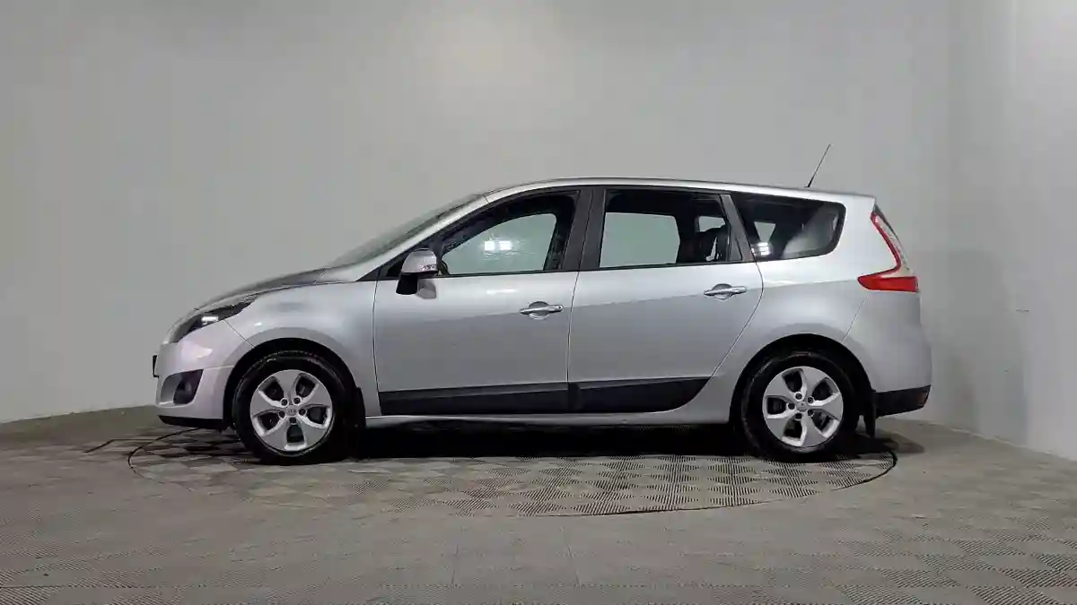 Renault Scenic 2010 года за 4 000 000 тг. в Алматы