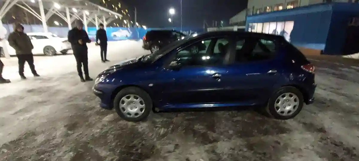 Peugeot 206 2004 года за 1 500 000 тг. в Алматы