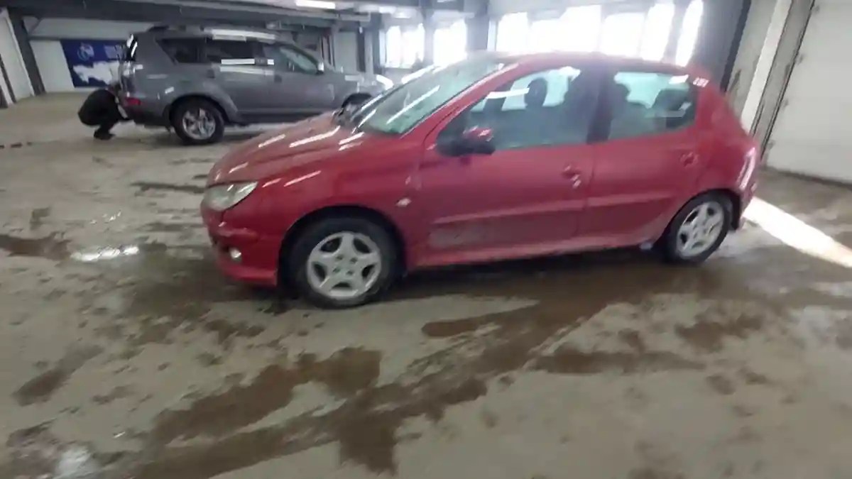 Peugeot 206 2008 года за 1 700 000 тг. в Астана