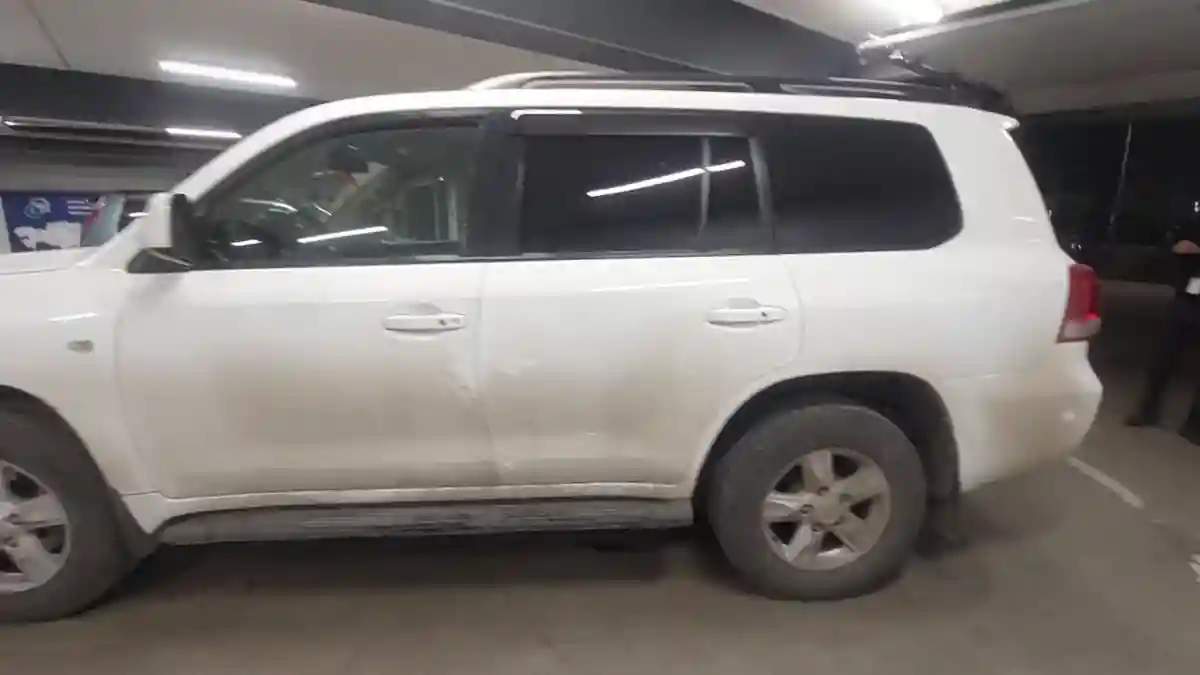 Toyota Land Cruiser 2010 года за 17 500 000 тг. в Астана
