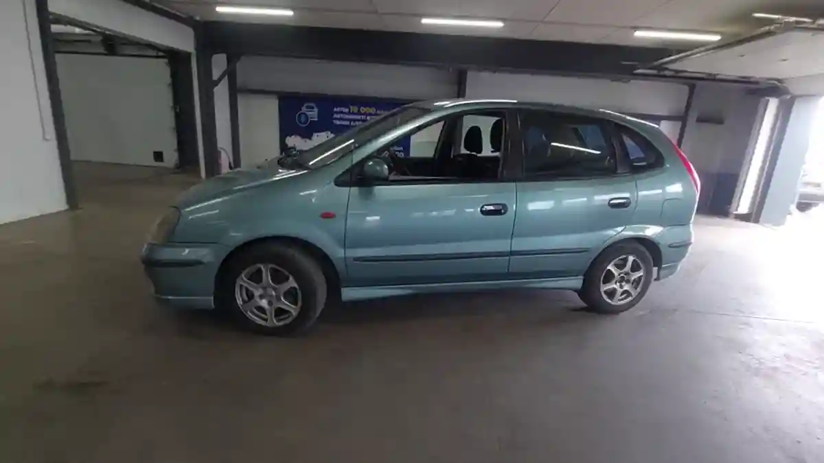 Nissan Almera Tino 2001 года за 3 500 000 тг. в Астана
