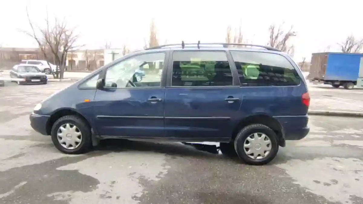 SEAT Alhambra 1997 года за 990 000 тг. в Тараз