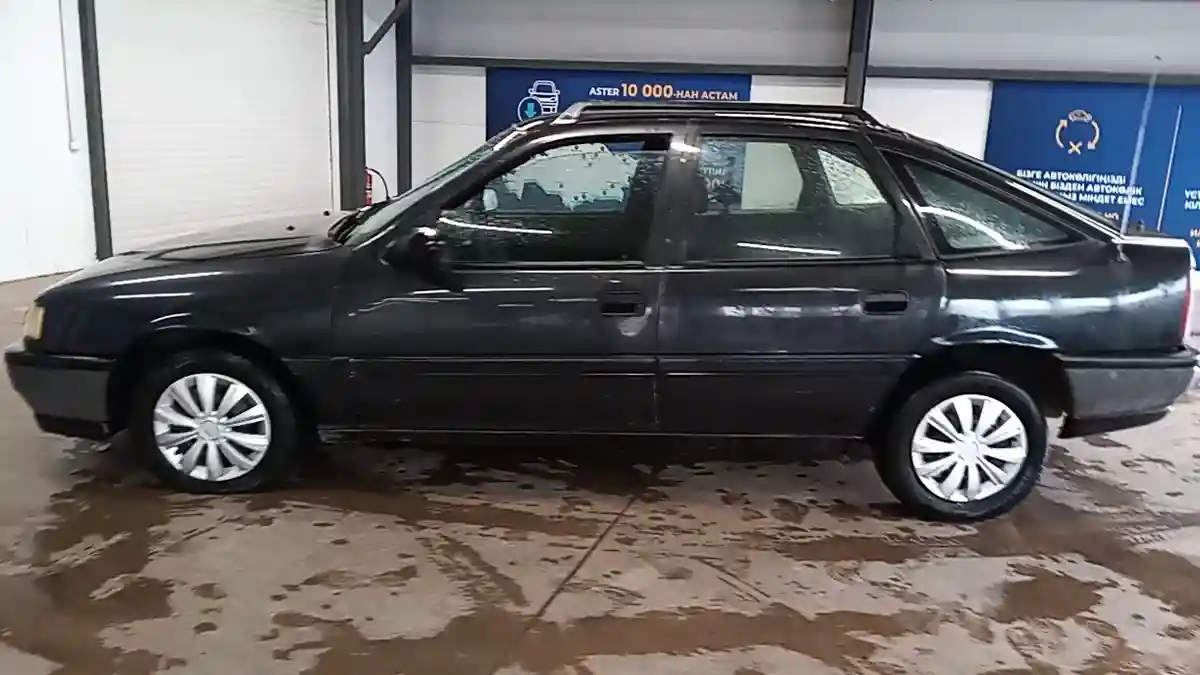 Opel Vectra 1992 года за 100 000 тг. в Астана