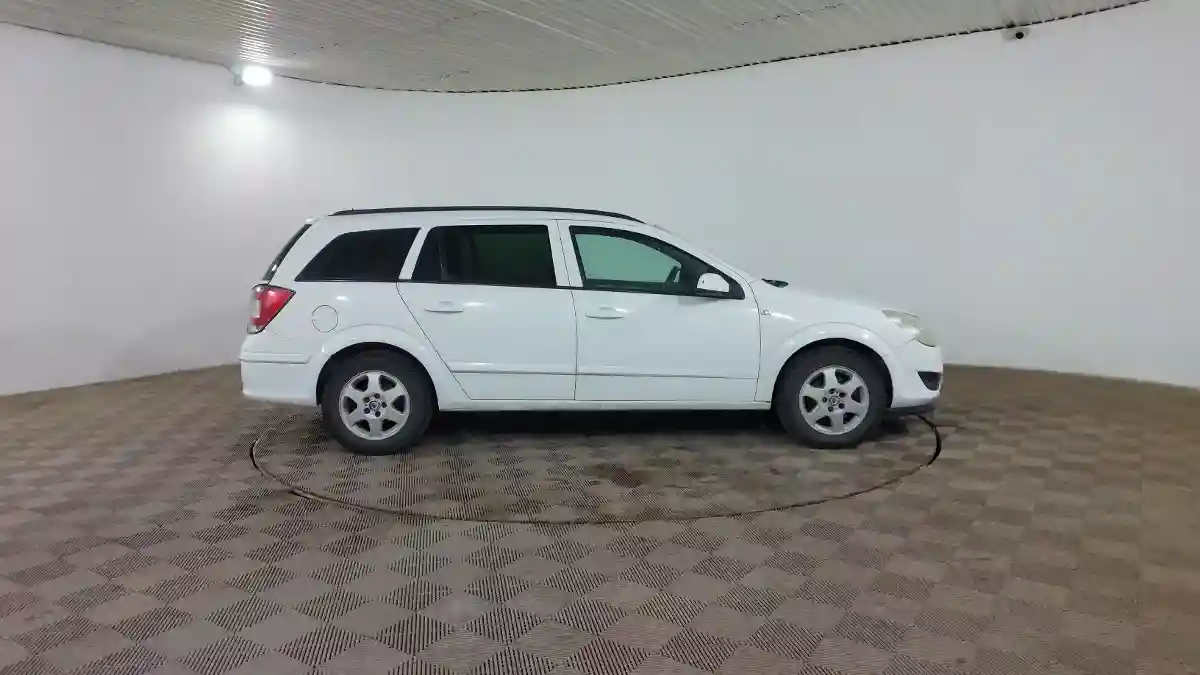 Opel Astra 2009 года за 2 490 000 тг. в Шымкент