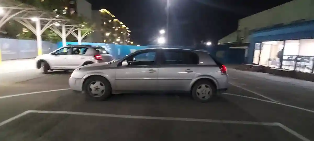 Opel Signum 2003 года за 1 500 000 тг. в Алматы