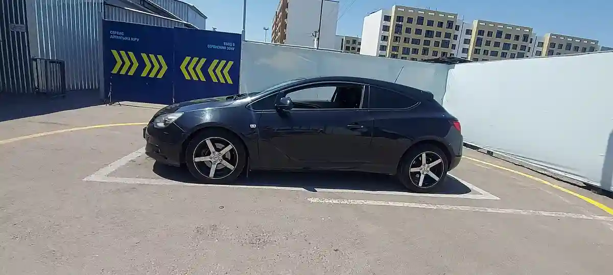 Opel Astra 2012 года за 5 500 000 тг. в Алматы