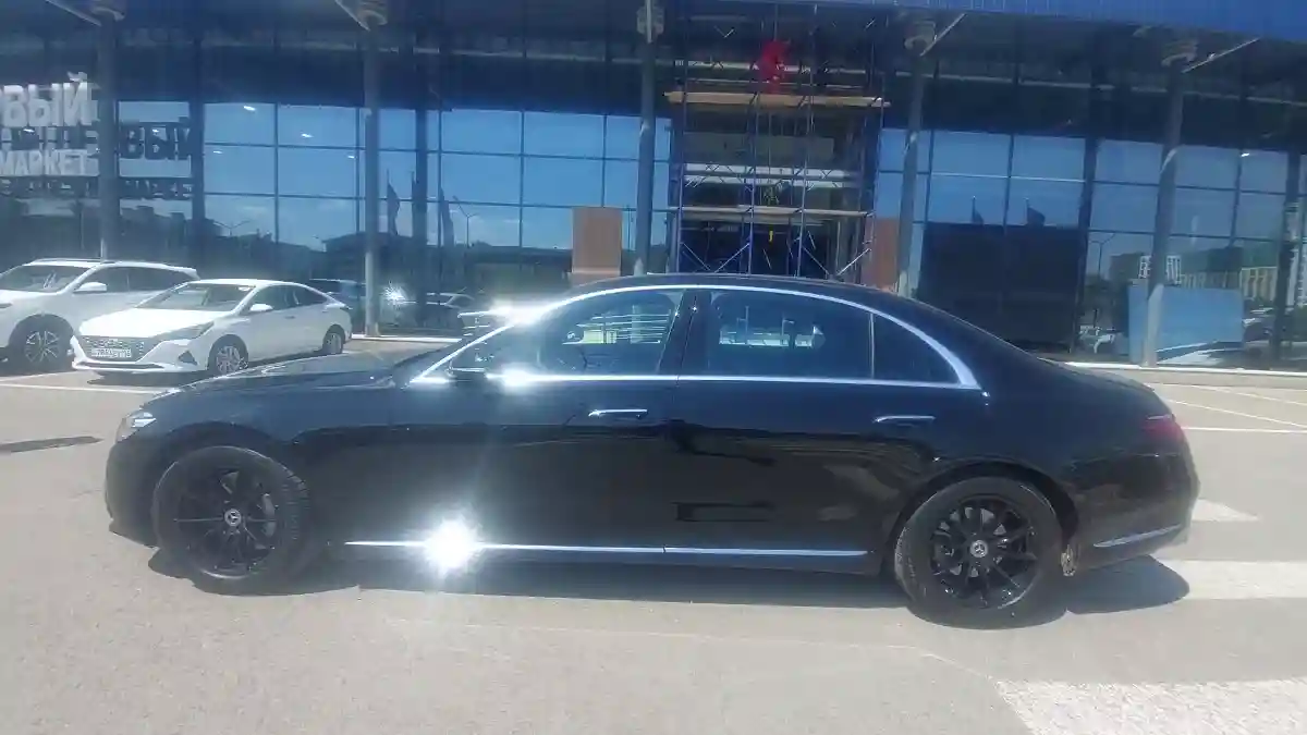 Mercedes-Benz S-Класс 2023 года за 85 000 000 тг. в Астана