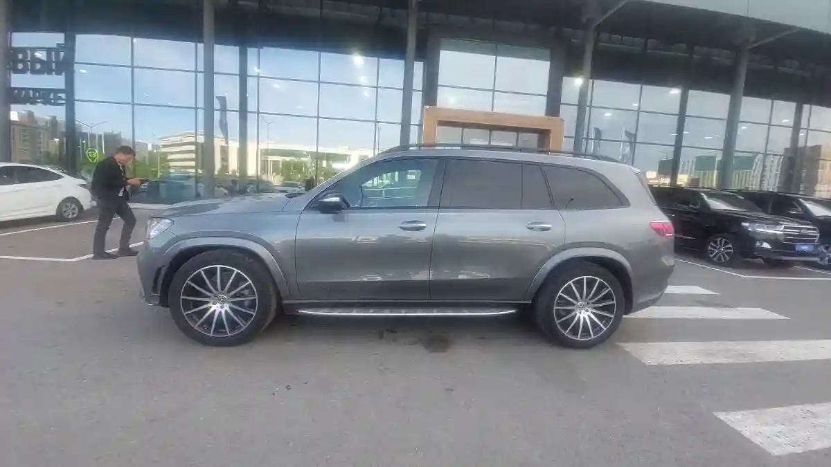 Mercedes-Benz GLS 2022 года за 85 000 000 тг. в Астана