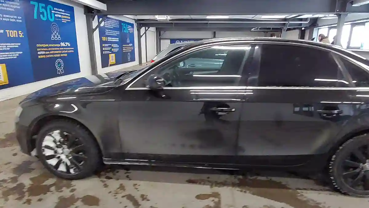Audi A4 2011 года за 5 000 000 тг. в Астана