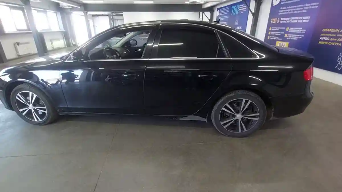 Audi A4 2011 года за 5 900 000 тг. в Астана