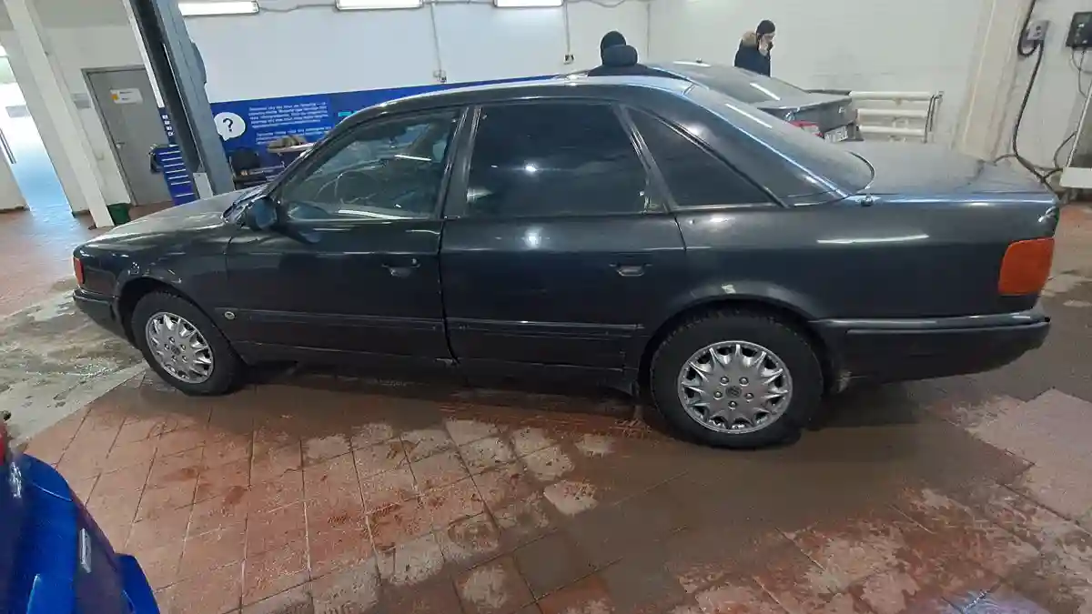 Audi 100 1992 года за 1 500 000 тг. в Астана
