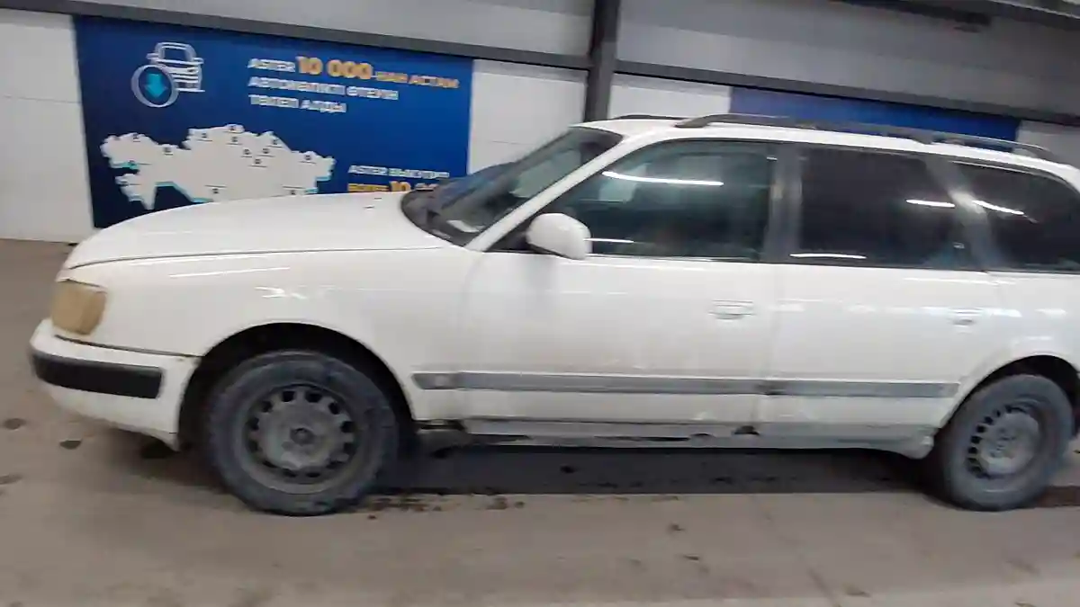 Audi 100 1993 года за 1 400 000 тг. в Астана
