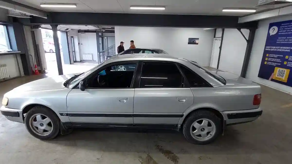 Audi 100 1994 года за 2 500 000 тг. в Астана