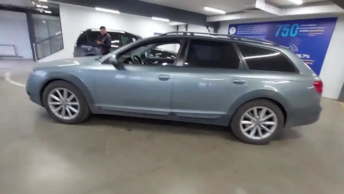 Audi A6 allroad 2010 года за 7 150 000 тг. в Астана