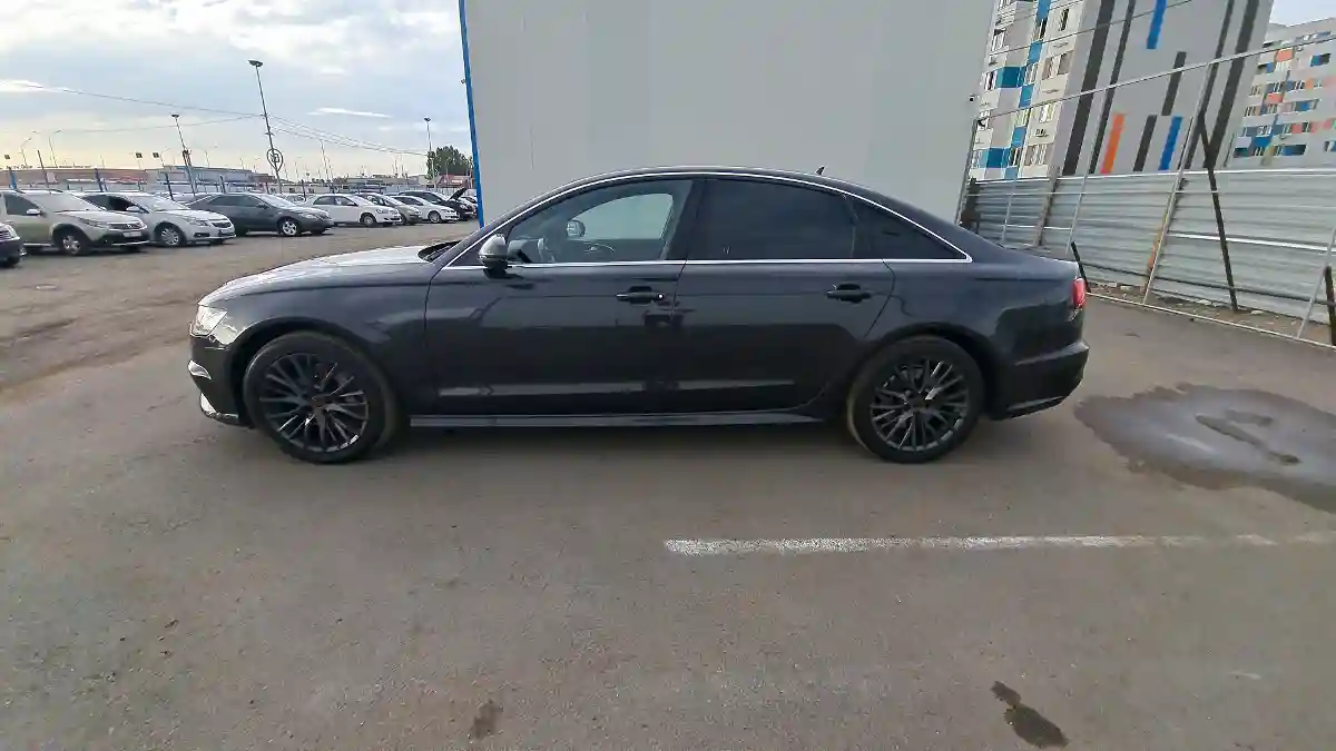 Audi A6 2017 года за 16 842 000 тг. в Алматы