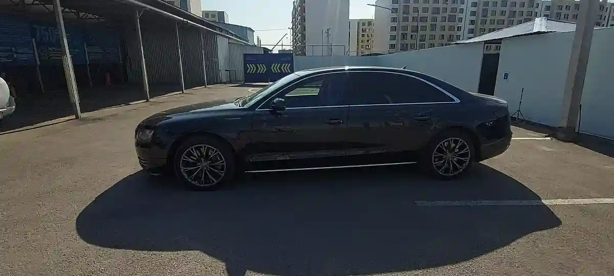 Audi A8 2010 года за 12 000 000 тг. в Алматы