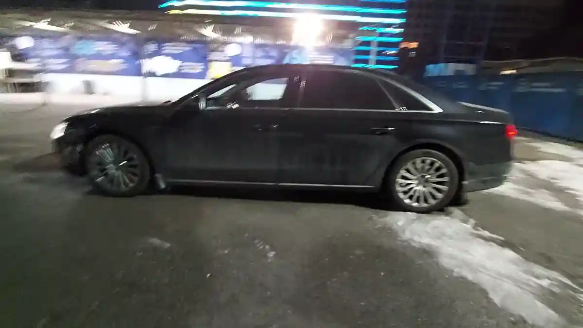 Audi A8 2011 года за 19 000 000 тг. в Шымкент