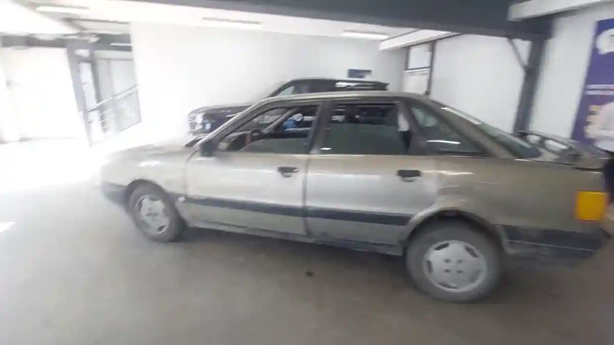 Audi 80 1990 года за 700 000 тг. в Астана