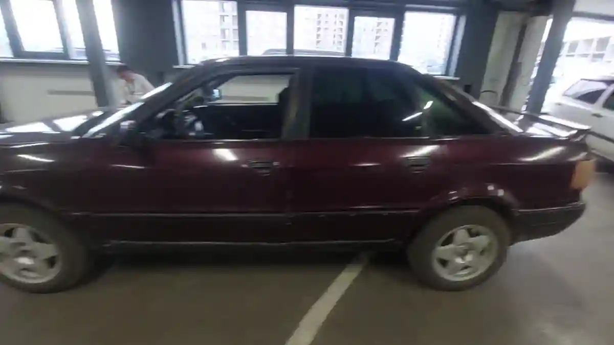 Audi A4 1994 года за 500 000 тг. в Астана