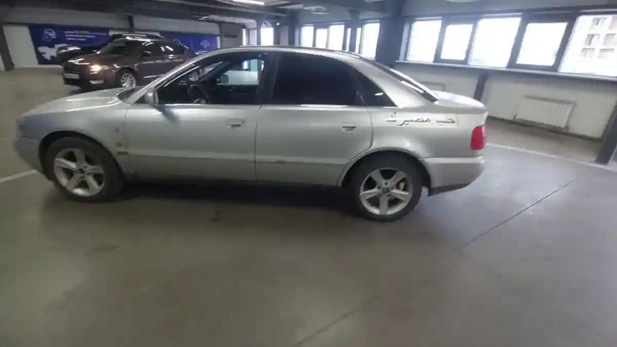 Audi A4 1997 года за 1 290 000 тг. в Астана